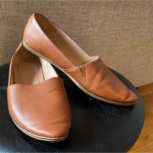 Universal Thread Flats